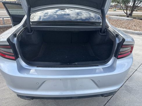 Used 2022 Dodge Charger SXT w/ Blacktop Package image 12