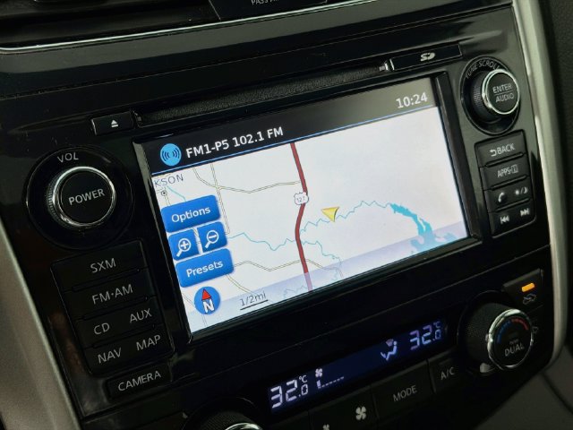 Used 2015 Nissan Altima 2.5 SL FWD image 14