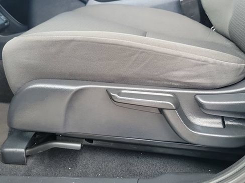 Used 2022 Honda HR-V LX image 18