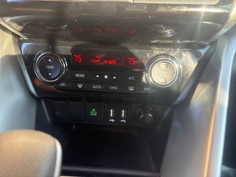 Used 2024 Mitsubishi Eclipse Cross SE image 18