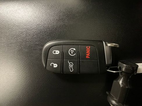 Used 2022 Dodge Durango GT image 16