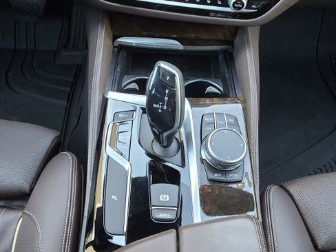 Used 2019 BMW 540i image 21