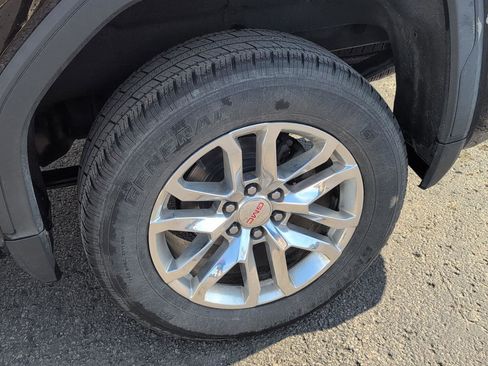 Used 2020 GMC Sierra 1500 SLE w/ SLE Value Package image 14