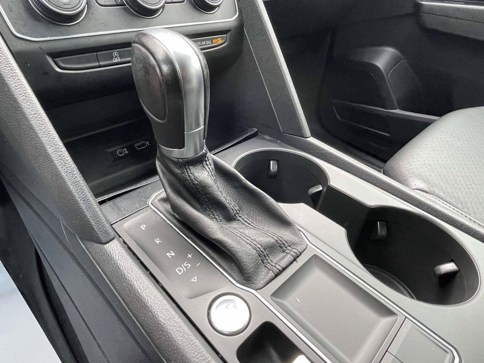 Used 2019 Volkswagen Atlas SE FWD image 33