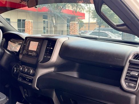 Used 2023 RAM 2500 Tradesman w/ Chrome Appearance Group image 27