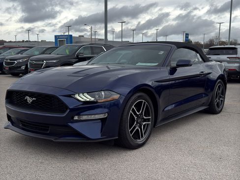 Used 2019 Ford Mustang Premium RWD image 2