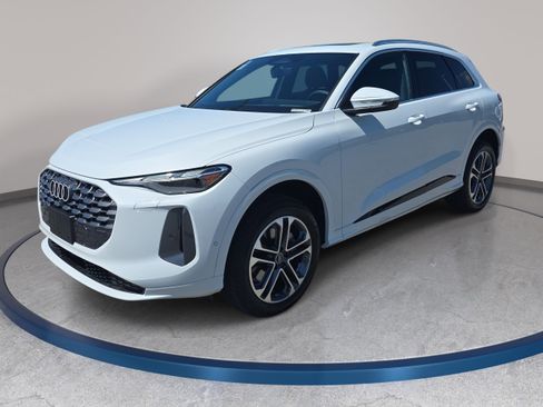 New 2026 Audi Q5 Premium AWD/4WD image 1