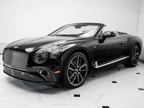Certified 2020 Bentley Continental GT V8 AWD/4WD image 9