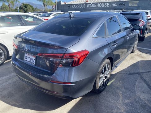 Used 2022 Honda Civic EX image 5