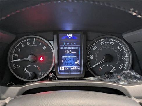 Used 2023 Toyota Tacoma TRD Off-Road image 11