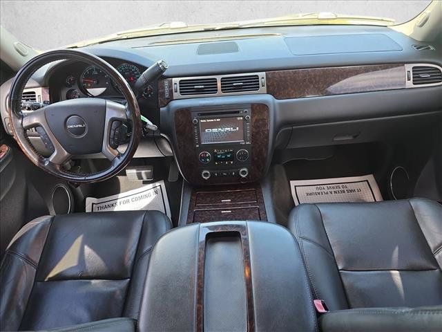 Used 2012 GMC Yukon XL Denali AWD/4WD image 9