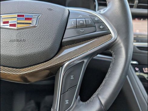 Used 2017 Cadillac XT5 Platinum image 14