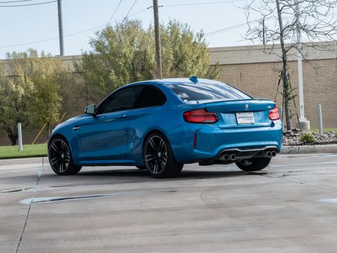 Used 2018 BMW M2 image 3