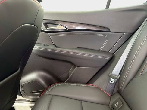 Used 2022 Buick Envision Essence w/ Sport Touring Package FWD image 14