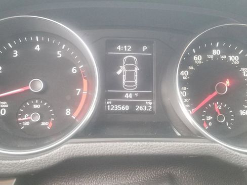 Used 2018 Volkswagen Passat 2.0T S image 17