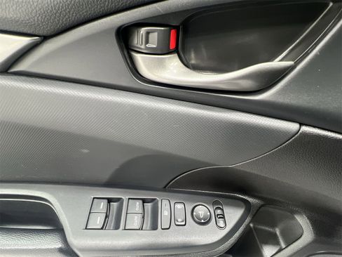 Used 2020 Honda Civic Sport image 13