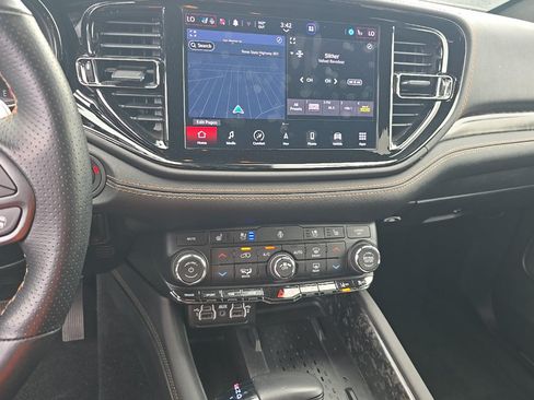Used 2025 Dodge Durango R/T AWD/4WD image 9