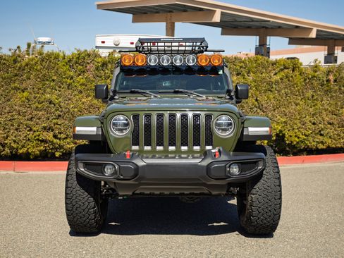 Used 2021 Jeep Wrangler Unlimited Rubicon image 2