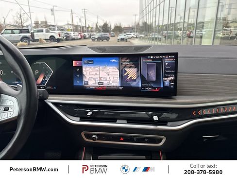 Used 2023 BMW X7 xDrive40i w/ Premium Package image 12