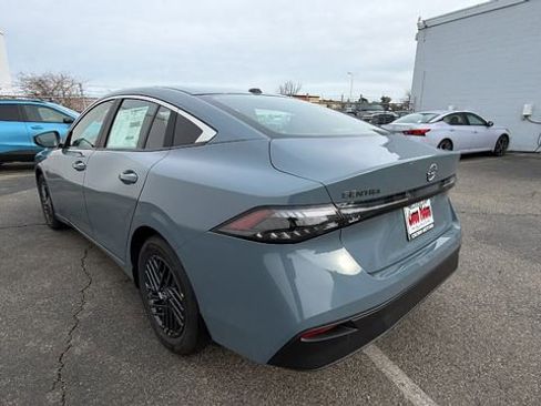 New 2026 Nissan Sentra SV w/ Floor Mat Package FWD image 6