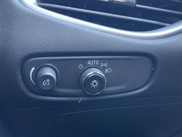 Used 2023 Chevrolet Malibu LS FWD image 25
