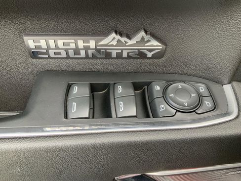 Used 2023 Chevrolet Silverado 1500 High Country image 29