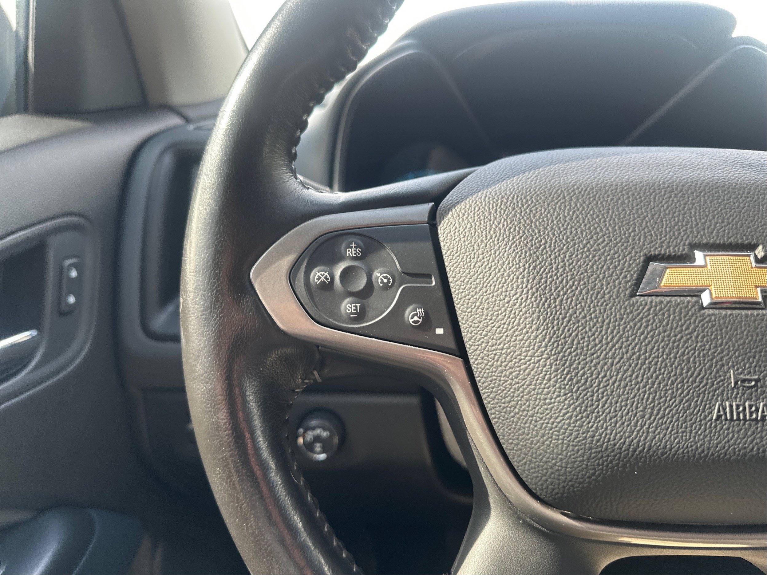 Used 2019 Chevrolet Colorado Z71 AWD/4WD image 31