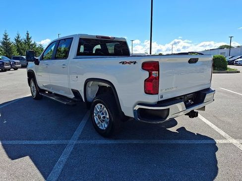 Used 2025 Chevrolet Silverado 2500 LT w/ Convenience Package AWD/4WD image 4