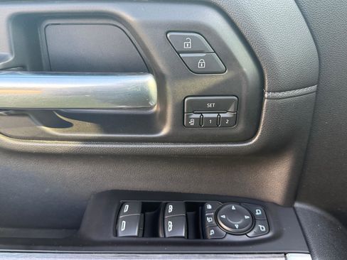 Used 2020 Chevrolet Silverado 2500 LTZ w/ LTZ Premium Package image 17