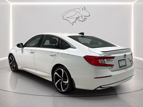 Used 2022 Honda Accord Sport image 3