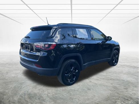 Certified 2020 Jeep Compass Latitude image 4