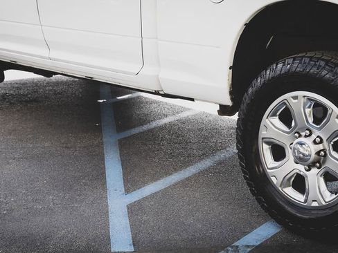 Used 2015 RAM 2500 Big Horn image 9