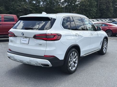 Used 2022 BMW X5 sDrive40i w/ Premium Package RWD image 8