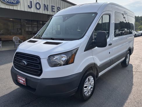 Used 2017 Ford Transit 150 XL image 2