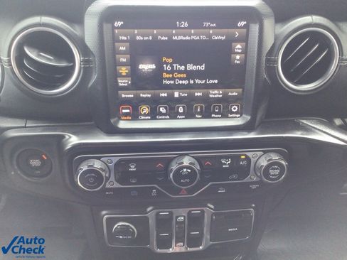 Used 2021 Jeep Wrangler Unlimited Sahara image 22