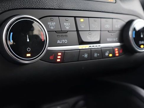 Used 2025 Ford Escape Active w/ Cold Weather Package AWD/4WD image 25