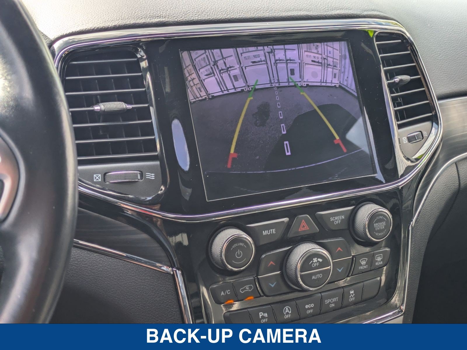 Used 2020 Jeep Grand Cherokee Limited AWD/4WD image 32