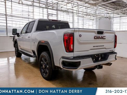 Used 2022 GMC Sierra 2500 AT4 image 29