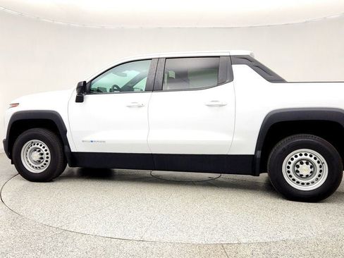 Used 2024 Chevrolet Silverado EV W/T AWD/4WD image 8