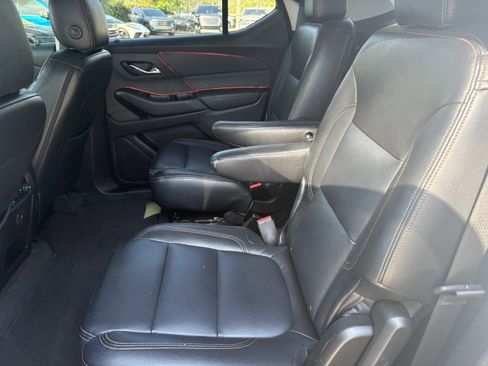 Used 2019 Chevrolet Traverse LT w/ LPO, Blackout Package image 9