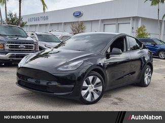 Used 2024 Tesla Model Y Long Range AWD/4WD video 1