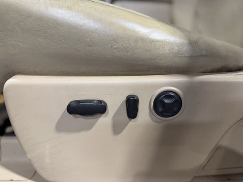 Used 2013 GMC Sierra 3500 Denali image 20