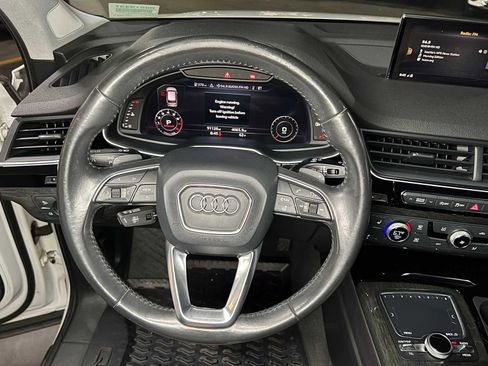 Used 2017 Audi Q7 3.0T Premium Plus w/ Premium Plus Package AWD/4WD image 28