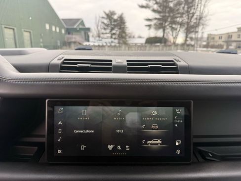 Used 2020 Land Rover Defender 110 X image 20