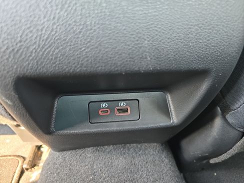 Used 2025 Nissan Altima 2.5 SV FWD image 14