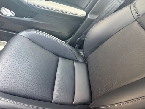 Used 2022 Honda Civic Sport Touring image 4