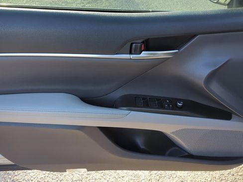 Certified 2022 Toyota Camry XLE FWD image 7