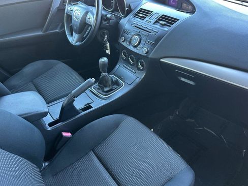 Used 2012 MAZDA MAZDA3 i Touring image 15