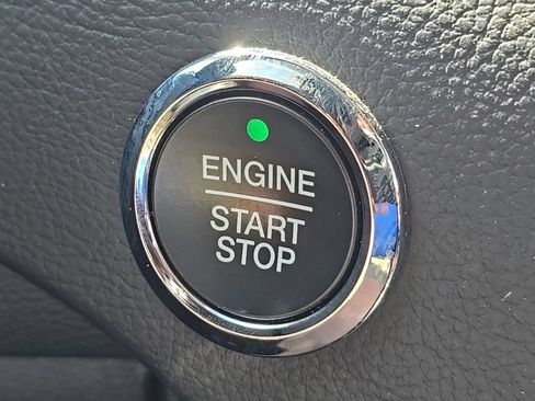 Used 2024 Ford Edge Titanium AWD/4WD image 5