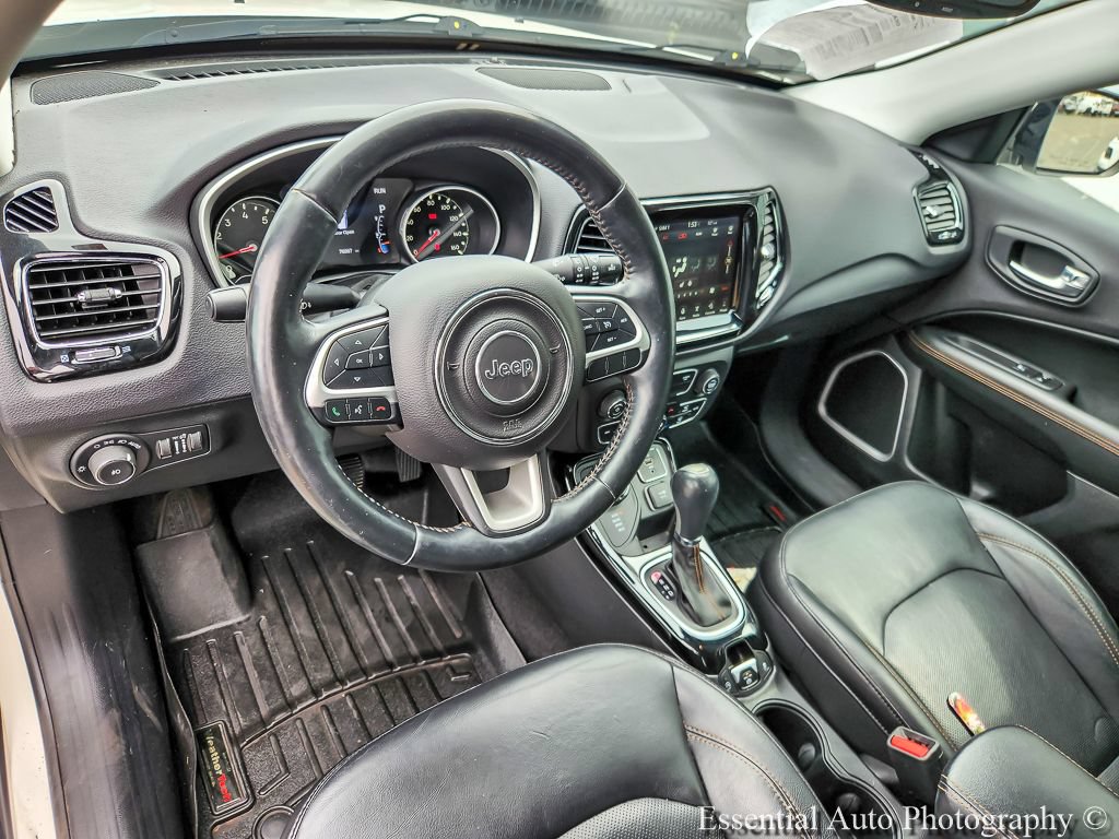 Used 2018 Jeep Compass Limited w/ Navigation Group AWD/4WD image 8